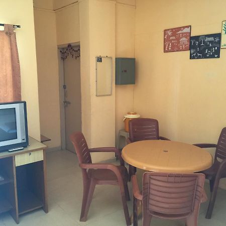 Mtdc Approved Mohiniraj Guest House Nashik Exterior foto