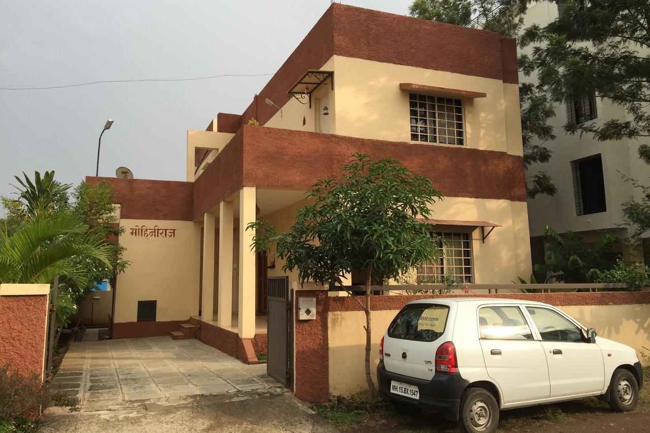 Mtdc Approved Mohiniraj Guest House Nashik Exterior foto